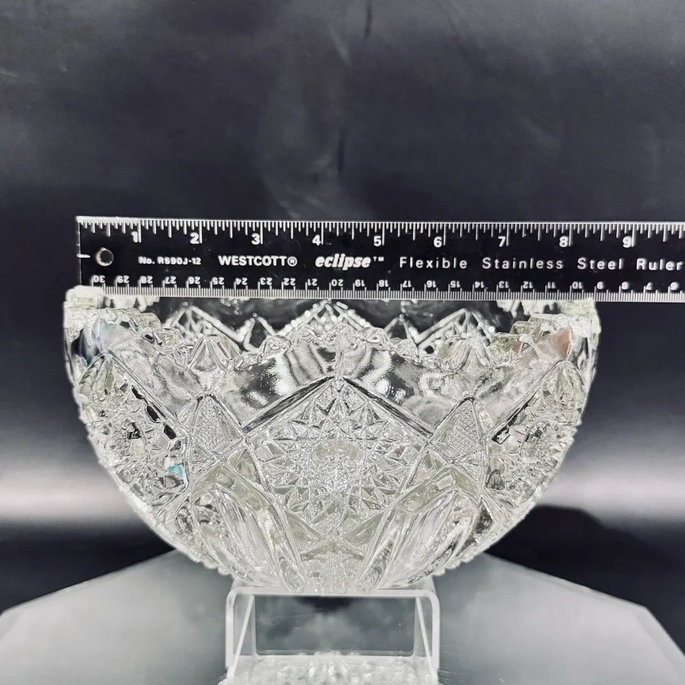 Vintage Mckee Glass Co Clear Pressed Glass Serving‎ Bowl Sawtooth Rim Heavy
